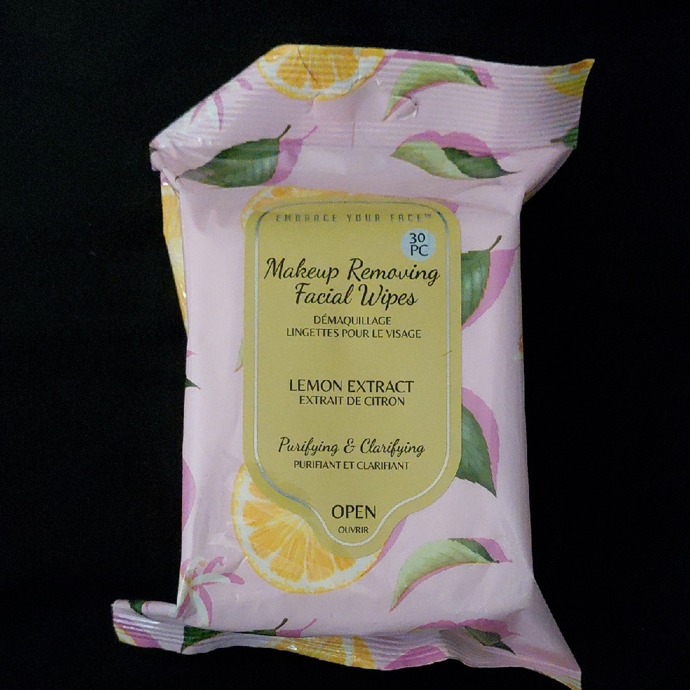 ⭐️5 For $25 Makeup Removing Facial Wipes - Lemon Extract NEW